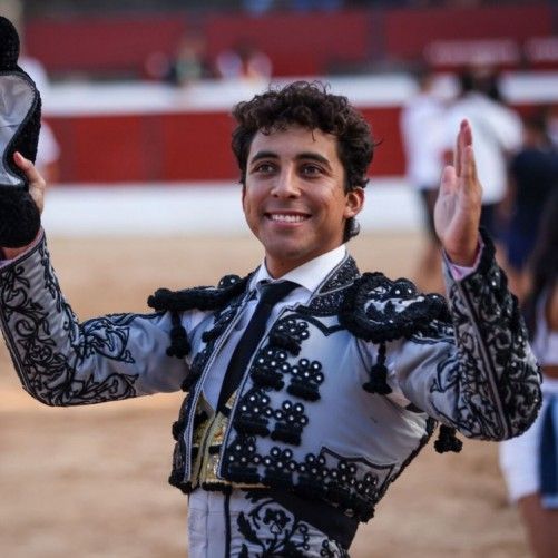 Entradas toros Leo Valadez